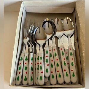 VTG Fifth Avenue Christmas 20 Piece 4 Place Setting Flatware X-Mas Trees